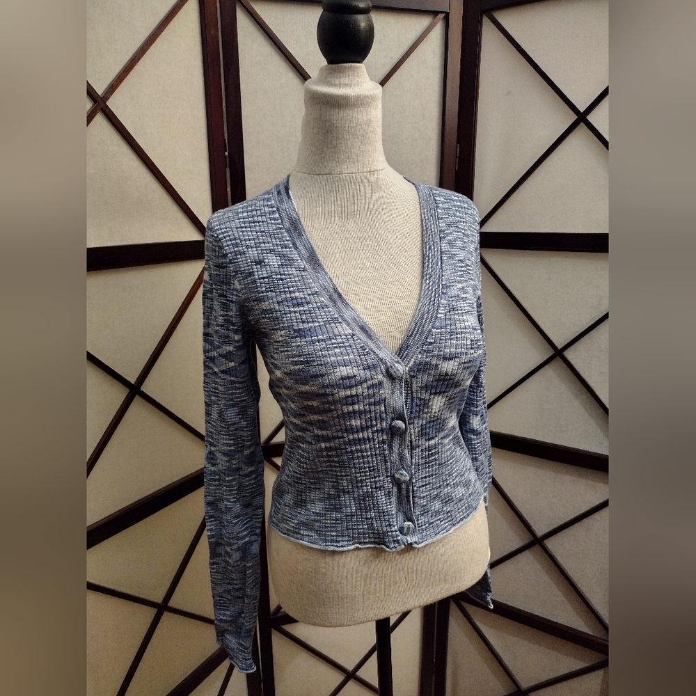 Nia Cropped Rib Knit Cardigan Sweater in Blue Space Dye